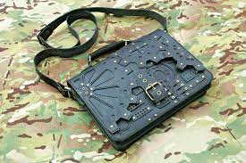 strap messenger bag